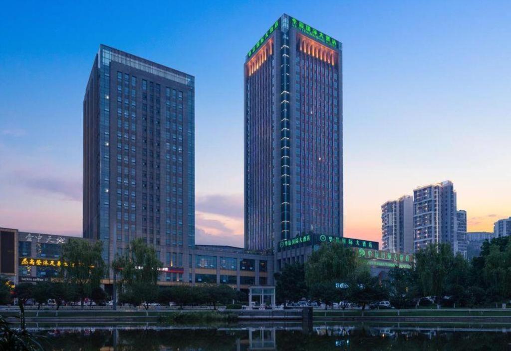 Chongqing Huachen International Hotel Eksteriør bilde